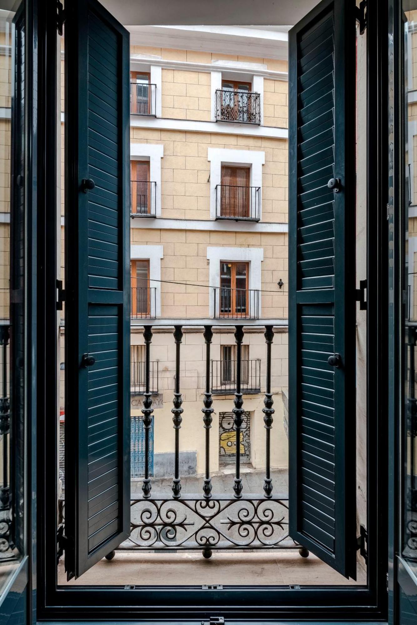 Charming Plaza Mayor II Madrid Bagian luar foto